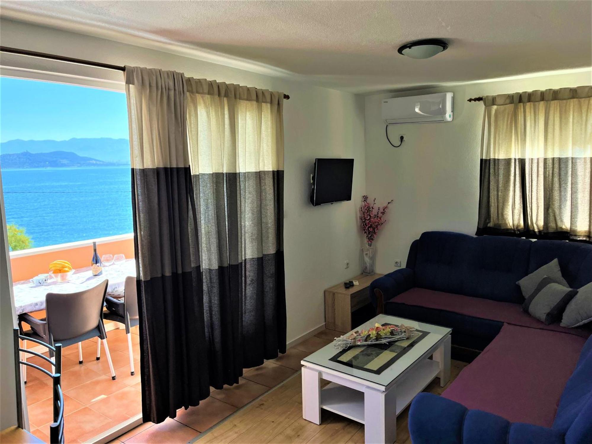 Marinovi Dvori Apartment Slatine Luaran gambar