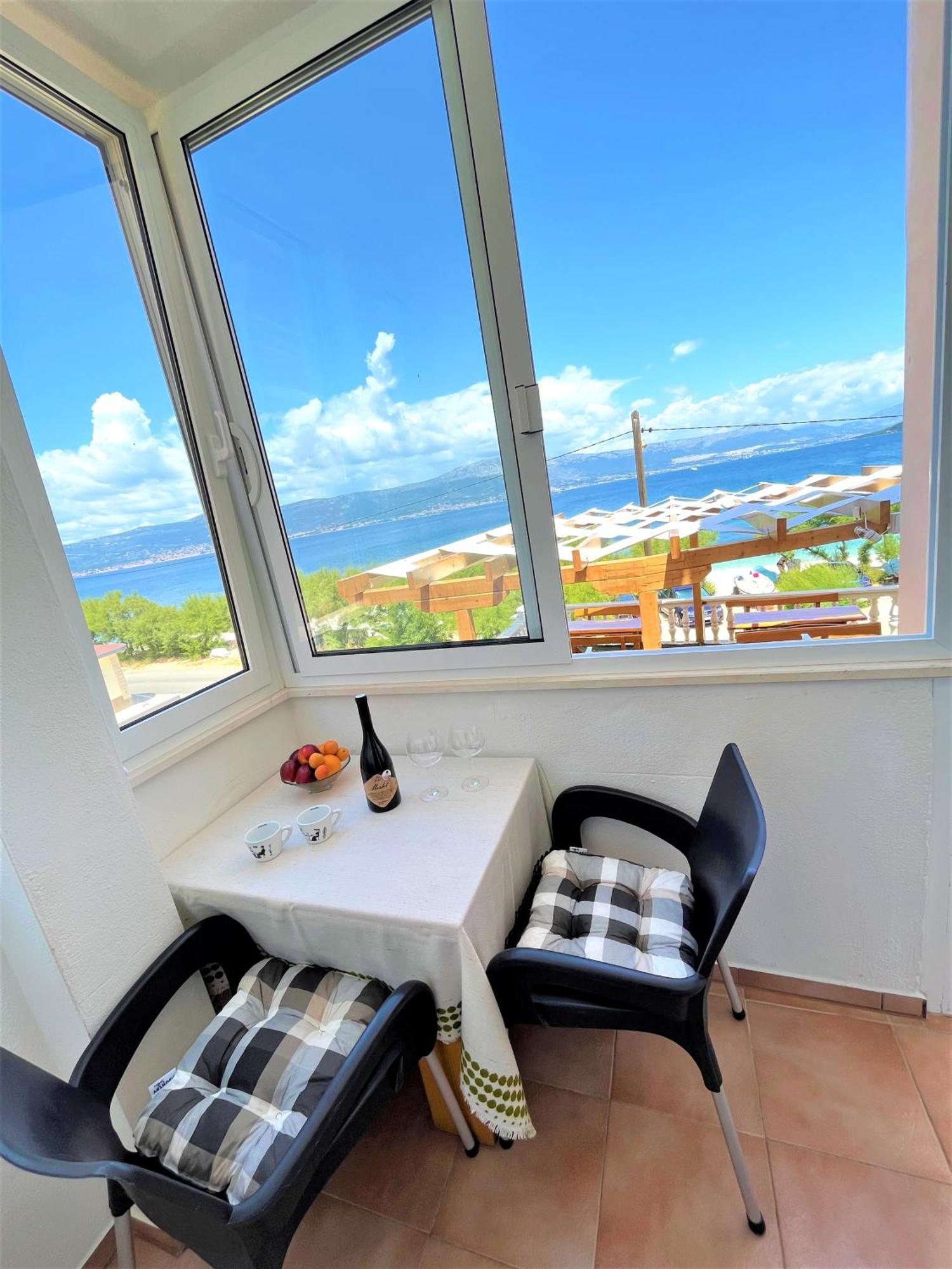 Marinovi Dvori Apartment Slatine Luaran gambar