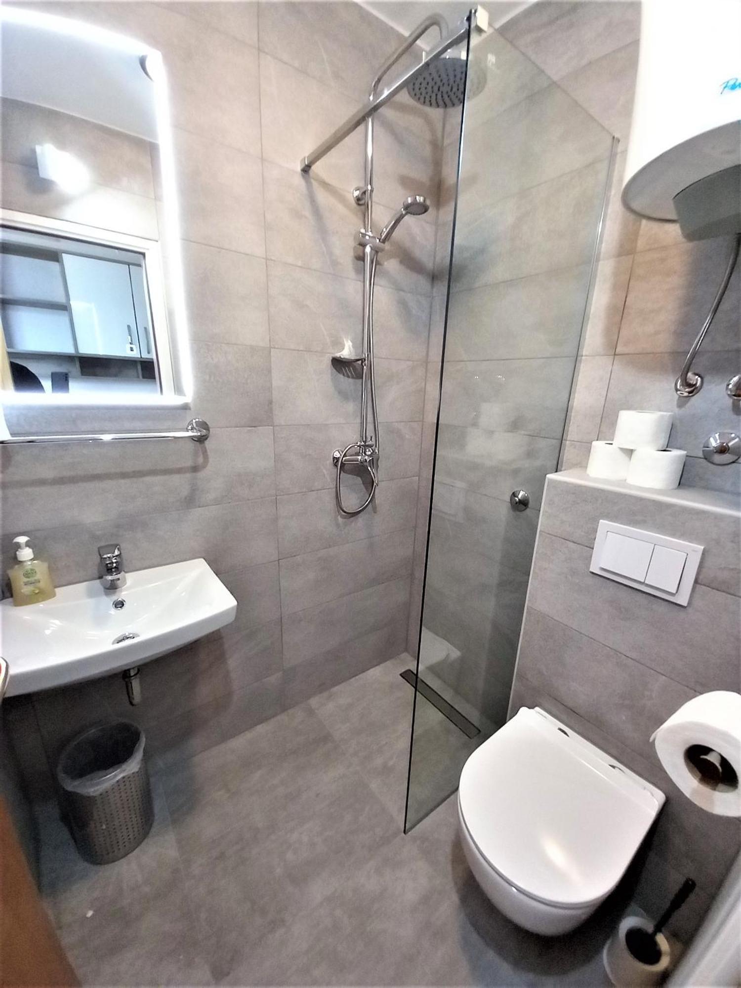 Marinovi Dvori Apartment Slatine Luaran gambar